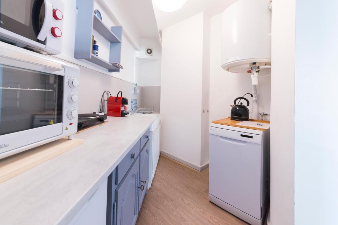 Appartement De Charme - Vue Sur Remparts - Wifi Gratuit - Parking Payant A Proximite Авиньон Екстериор снимка