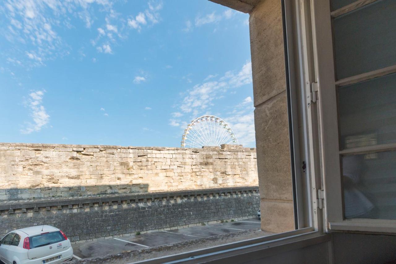 Appartement De Charme - Vue Sur Remparts - Wifi Gratuit - Parking Payant A Proximite Авиньон Екстериор снимка